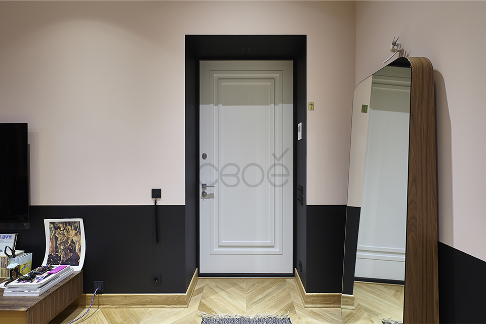 Черные скрытые двери в ванную комнату