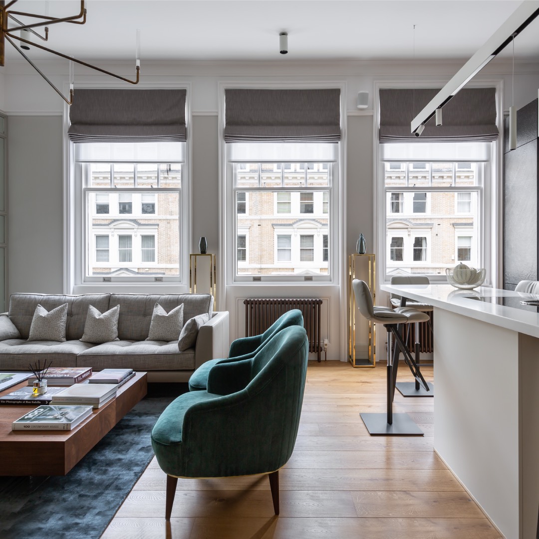 Зеркальные стеновые панели – стильное украшение  квартиры в Лондоне