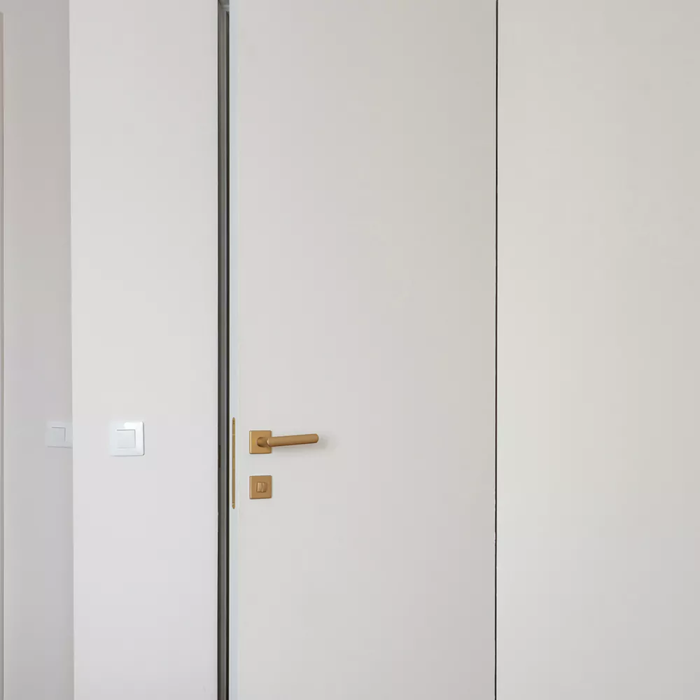 Двери скрытого монтажа – универсальный стиль, практичность и визуальный комфорт
