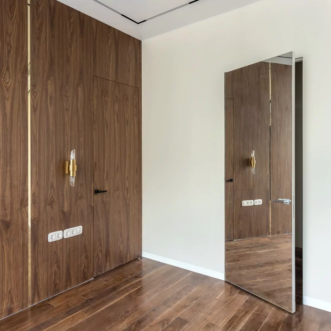 Зеркальные двери скрытого монтажа – оригинальный аксессуар для домашнего интерьера